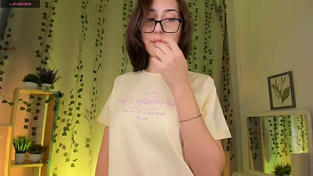 TariLechliter online show from February 13, 2026, 3:23 pm