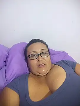 Nini Love  online show from July 11, 2026, 4:46 am