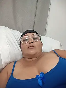 Nini Love  online show from February 9, 2026, 4:32 am