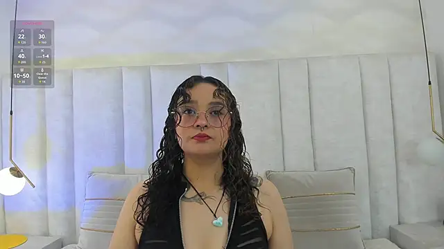 Snapshot of Im_TaraBlack chatting on December 19, 2025, 3:43 am Im TaraBlack online show from December 19, 2025, 3:43 am