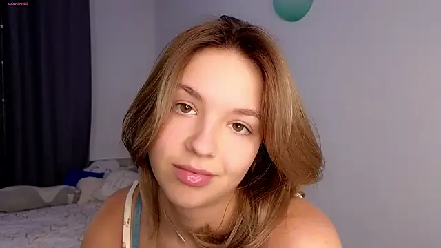 springloveee online show from March 12, 2026, 7:18 pm