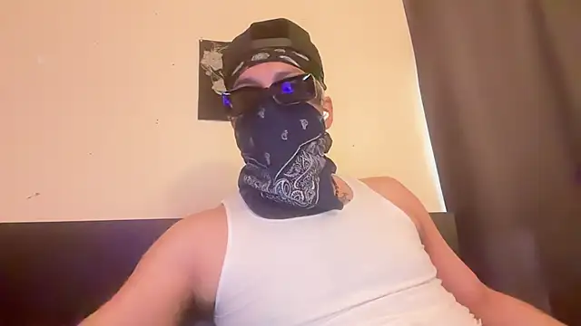 Snapshot of angelblanco chatting on May 26, 2026, 11:47 pm angelblanco online show from May 26, 2026, 11:47 pm