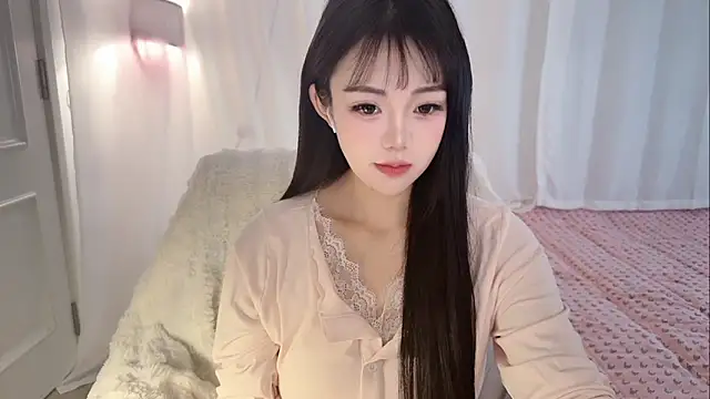 yuanbao8888 online show from February 25, 2026, 4:12 am