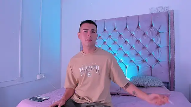 Nick Archer online show from December 23, 2025, 6:45 am