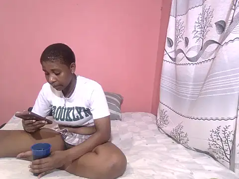 SexyMbali 01 online show from February 4, 2026, 6:03 pm