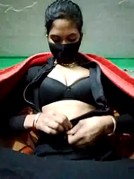 Sapna8080 online show from December 22, 2025, 4:40 pm