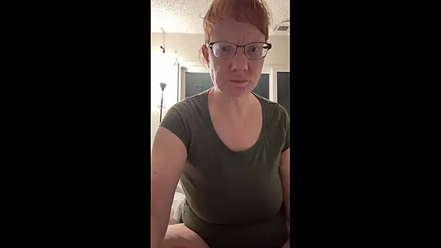 Lenaravenswood online show from December 15, 2025, 7:14 am