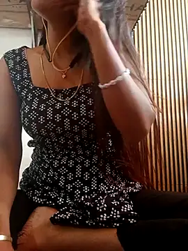 nehakapoor89 online show from March 8, 2026, 8:06 am