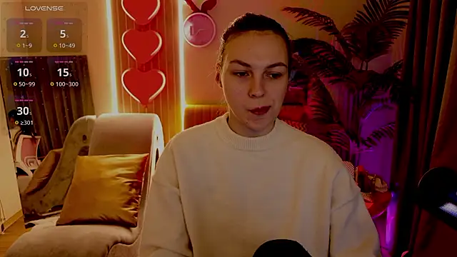 MaxinCarroll online show from February 25, 2026, 5:07 am