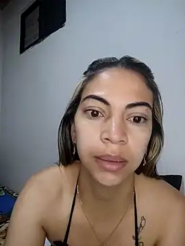 Snapshot of Evangeline_Bonnet chatting on February 4, 2026, 11:05 am Evangeline Bonnet online show from February 4, 2026, 11:05 am