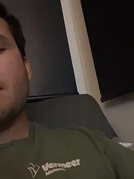 itzdaddy14 online show from June 17, 2026, 4:34 am