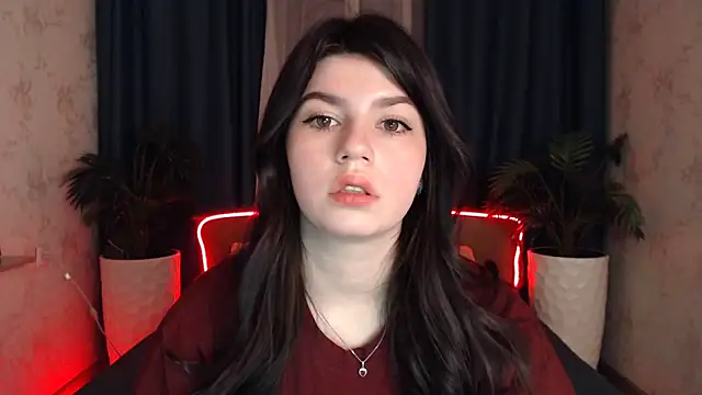 KisaModel online show from February 6, 2026, 1:12 am