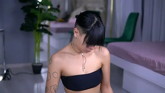 AnneFaris online show from January 6, 2026, 5:00 am