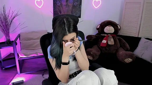 SirenMystiq online show from March 16, 2026, 7:38 pm