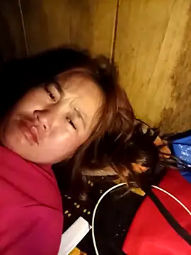 -myaa- online show from February 6, 2026, 11:01 pm