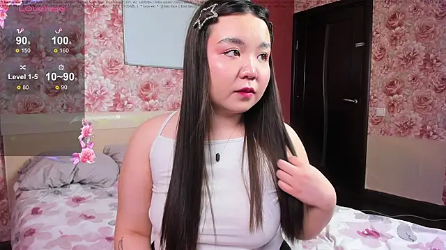 hungrybunny333 online show from February 6, 2026, 2:51 am