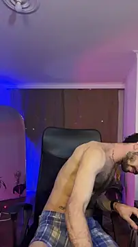  YOURHERO online show from December 18, 2025, 2:27 am