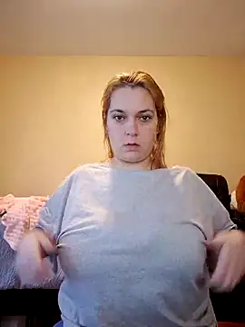 Aria423 online show from April 21, 2026, 11:06 am