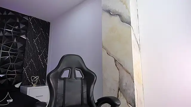 AriadnaLoren online show from February 23, 2026, 4:58 am