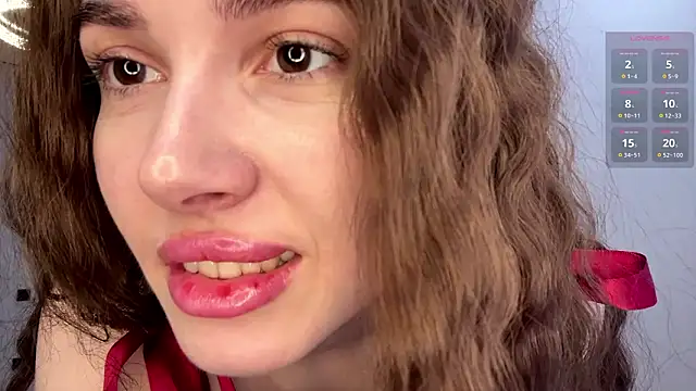 Snapshot of SepiahLune chatting on February 6, 2026, 6:09 am SepiahLune online show from February 6, 2026, 6:09 am