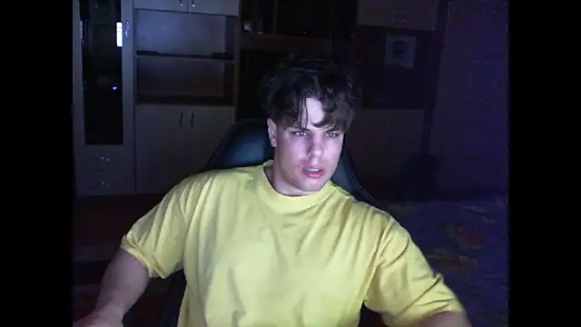 GymGuy0505 online show from March 30, 2026, 7:15 pm