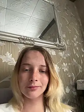 Barbika19 online show from May 6, 2026, 1:37 pm