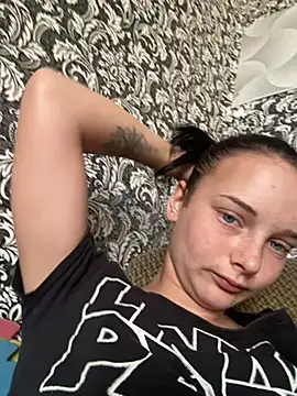 Barbika19 online show from August 4, 2026, 10:42 am