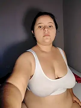 alexacurvy05 online show from February 12, 2026, 9:25 pm