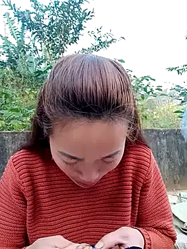 little-effy online show from January 12, 2026, 1:12 am