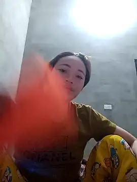 little-effy online show from March 27, 2026, 5:36 pm