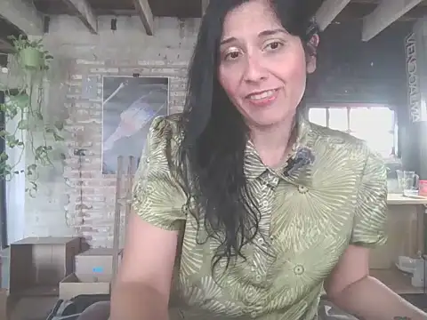Snapshot of DommeVioleta chatting on June 11, 2026, 5:43 pm DommeVioleta online show from June 11, 2026, 5:43 pm