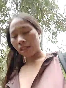 jikey- online show from December 17, 2025, 2:05 am