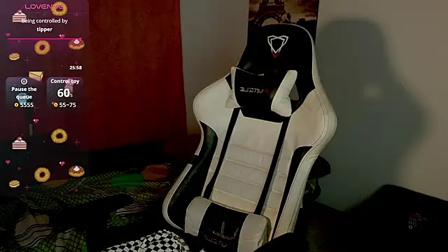 Snapshot of milk_hot_mafe chatting on February 27, 2026, 3:07 am milk hot mafe online show from February 27, 2026, 3:07 am