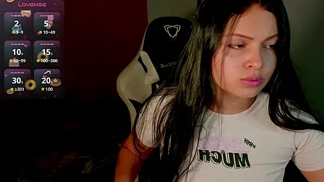 Snapshot of milk_hot_mafe chatting on February 24, 2026, 3:18 am milk hot mafe online show from February 24, 2026, 3:18 am