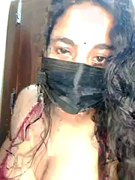 nosrat014 online show from June 7, 2026, 8:36 pm