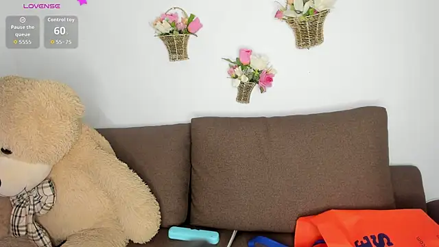 Snapshot of Darele_ chatting on December 17, 2025, 2:11 pm Darele online show from December 17, 2025, 2:11 pm