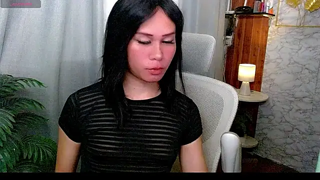 xSweet Gigi online show from June 26, 2026, 10:37 pm