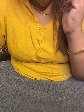 Snapshot of butterflyslay chatting on February 15, 2026, 4:02 am butterflyslay online show from February 15, 2026, 4:02 am