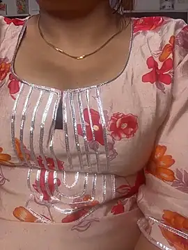 Snapshot of butterflyslay chatting on February 17, 2026, 2:31 am butterflyslay online show from February 17, 2026, 2:31 am