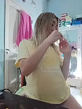 Snapshot of soylulita07 chatting on March 2, 2026, 7:15 am soylulita07 online show from March 2, 2026, 7:15 am