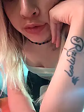 Snapshot of soylulita07 chatting on February 3, 2026, 6:22 am soylulita07 online show from February 3, 2026, 6:22 am