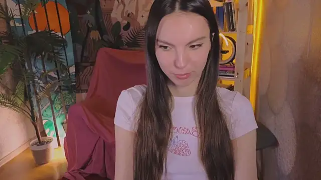 AliceLidell online show from April 14, 2026, 5:34 am