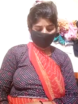 Snapshot of Aaisha_01 chatting on February 3, 2026, 3:17 pm Aaisha 01 online show from February 3, 2026, 3:17 pm