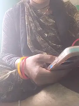 Snapshot of Aaisha_01 chatting on March 31, 2026, 7:54 am Aaisha 01 online show from March 31, 2026, 7:54 am