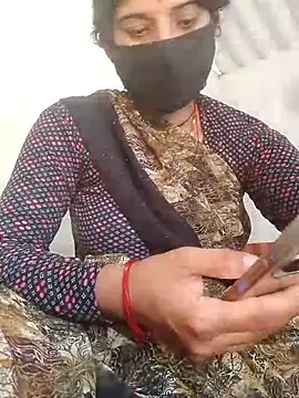 Snapshot of Aaisha_01 chatting on March 25, 2026, 8:14 am Aaisha 01 online show from March 25, 2026, 8:14 am