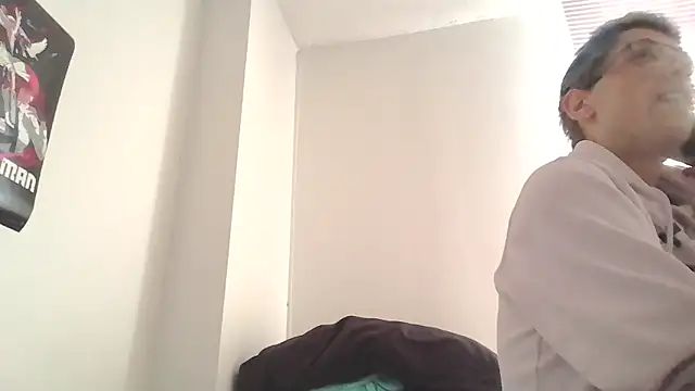 AskAveryAnything online show from December 19, 2025, 9:17 pm