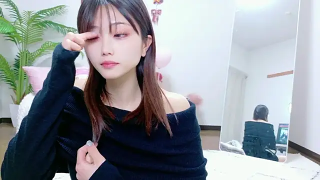 ayu-jpnk online show from February 10, 2026, 7:35 pm