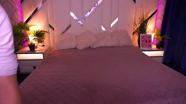 MollyyMayy online show from January 13, 2026, 9:57 am