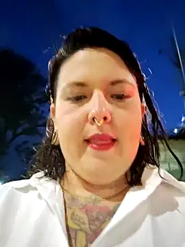 Divine Pouvoir online show from April 2, 2026, 11:33 pm