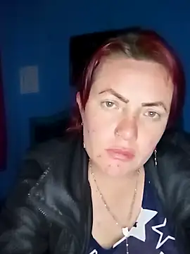 Snapshot of Annelis1 chatting on December 17, 2025, 6:29 am Annelis1 online show from December 17, 2025, 6:29 am